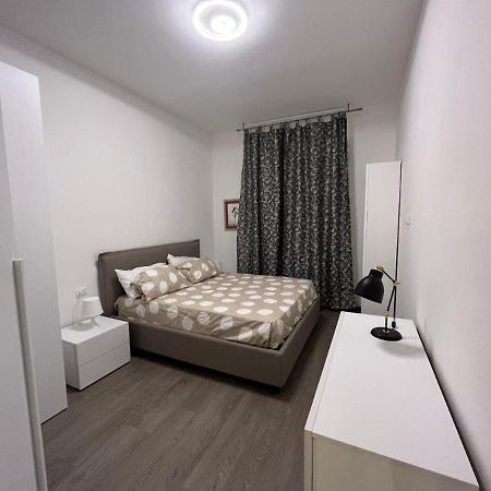 Col Di Lana Apt Милан Экстерьер фото